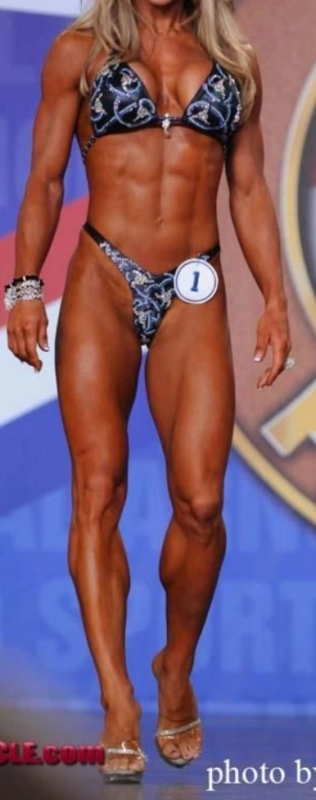   Dominatrix  soy una mujer fitness. No soy trans,un cuerpo fuerte y musculos - 2