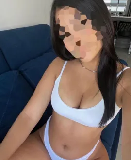 Hola soy la diosa del sexo anal y he venido venido