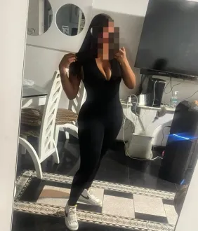 Valerie Valeriehermosa mulata colombiana lista para complacerte 