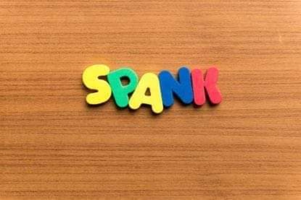 Spanking: portate bien o te daré una azotaina - 1