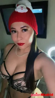 Karen dulce y abierta a todas tus fantasías 